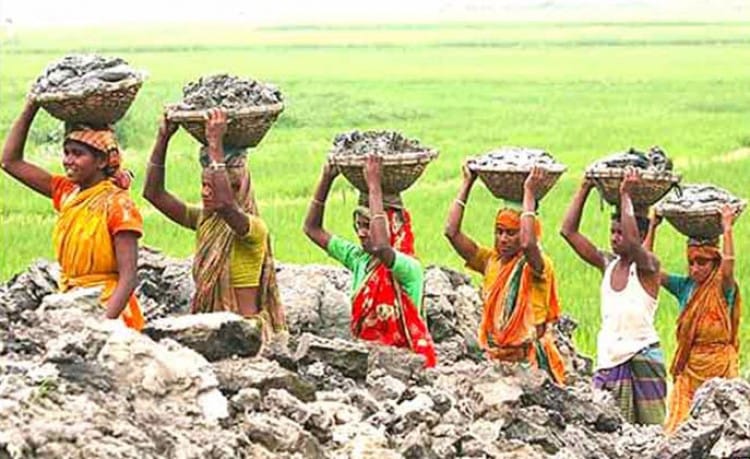 ৫৪ কোটি টাকা ব্যয়ে নারী শ্রমিকদের হোস্টেল নির্মাণ কাজের উদ্বোধন (ভিডিও সহ)