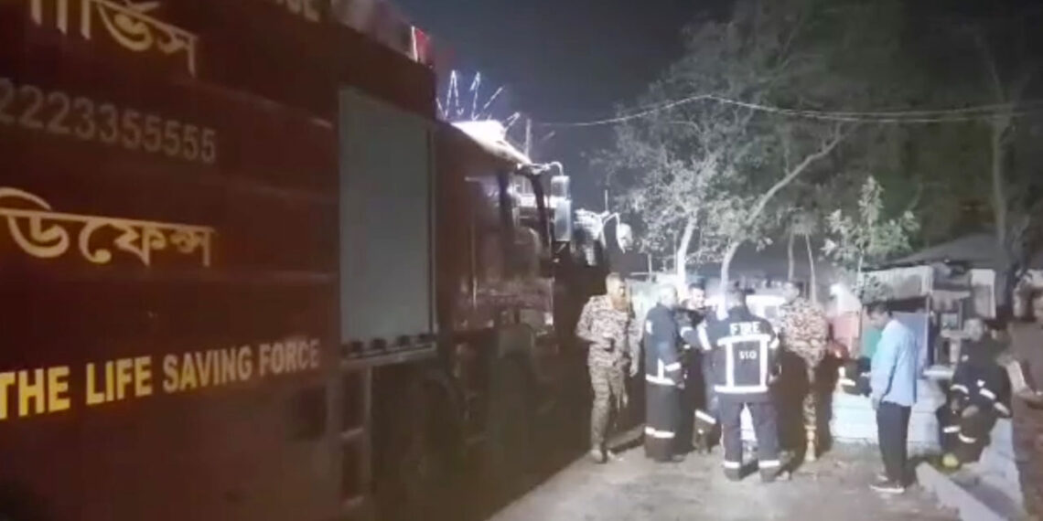 ৭ ঘণ্টা পর বিআইডব্লিইউটিএ’র গুদামের আগুন নিয়ন্ত্রণে