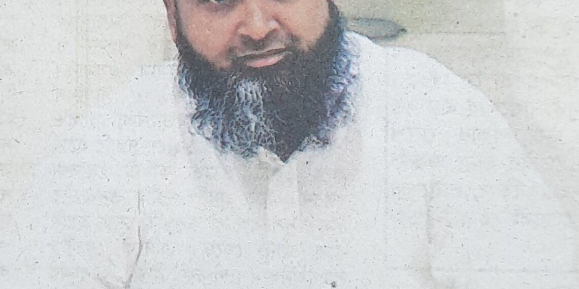 হেফাজতে ইসলাম মহানগর সভাপতির বিরুদ্ধে চুরি মামলা