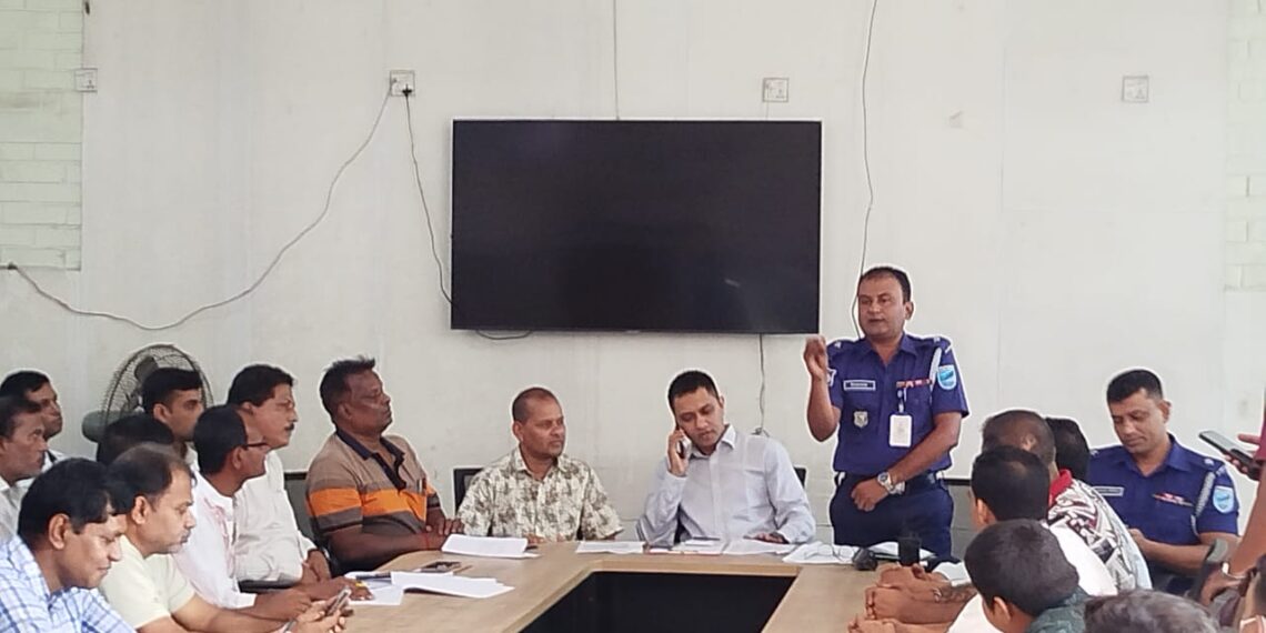 রূপগঞ্জে শারদীয় দূর্গা পূজা উপলক্ষ্যে সনাতন হিন্দু সস্প্রদায়দের সাথে পুলিশের মত বিনিময় । Nafiz Ashraf. Tnntv24