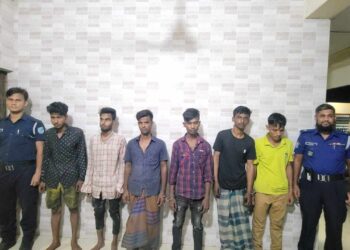 রূপগঞ্জে ম্যাজিস্ট্রেট পুলিশ ও সেনাবাহিনীর যৌথ অভিযানে ৬ জন গ্রেপ্তার : Nafiz Ashraf .Tnntv24