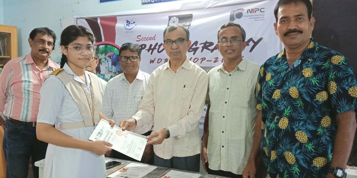 নারায়ণগঞ্জ ফটোগ্রাফি সোসাইটি’র আয়োজনে দিন ব্যাপী এক কর্মশালা অনুষ্ঠিত হয়েছে । Nafiz Ashraf. Tnntv24