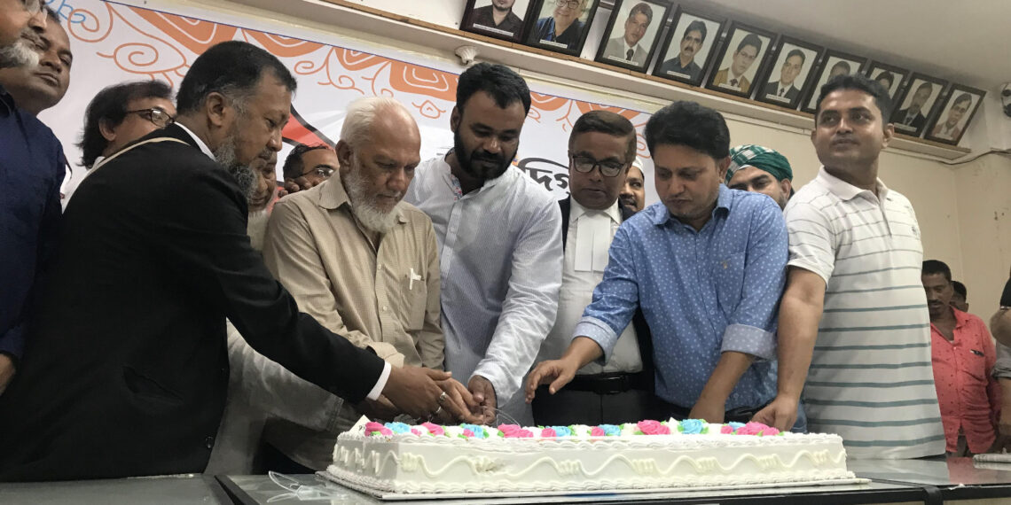 ঐক্যবদ্ধ থাকলে কোন অপশক্তি  টিকতে পারবে না,নয়াদিগন্তের দুই যুগ পূর্তি অনুষ্ঠানে সম্পাদক আলমগীর মহিউদ্দিন।Nafiz Ashraf.Tnntv24