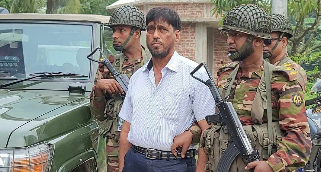 রূপগঞ্জে  বালুভর্তি ট্রাক লুটের ঘটনায় তারাব পৌর  বিএনপি সম্পাদক গ্রেফতার : Nafiz Ashraf. Tnntv24