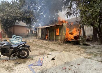 রূপগঞ্জে স্বেচ্ছাসেবক দল-ছাত্রদল সংঘর্ষ,গুলিবিদ্ধসহ আহত ২০ । Nafiz Ashraf.Tnntv24