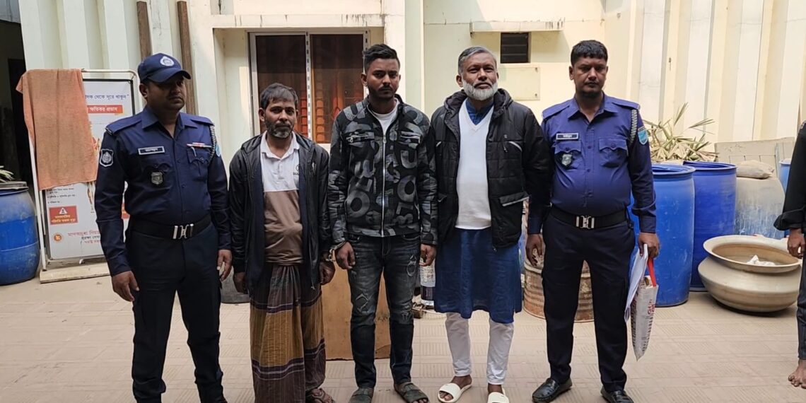 ‘অপারেশন ডেভিল হান্ট’ রূপগঞ্জে সেচ্ছাসেবকলীগ নেতাসহ গ্রেপ্তার-৩ : Nafiz Ashraf.Tnntv24