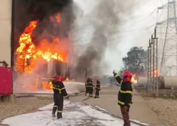 সাভার পাওয়ার গ্রিডে ভয়াবহ আগুন জ্বলছে । Nafiz Ashraf.Tnntv24