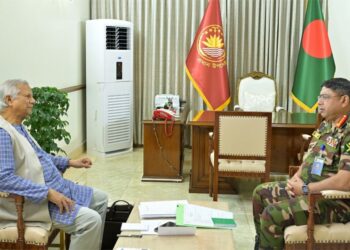 কি আলোচনা হলো প্রধান উপদেষ্টা ও সেনাপ্রধানের মধ্যে। Nafiz Ashraf.Tnntv24