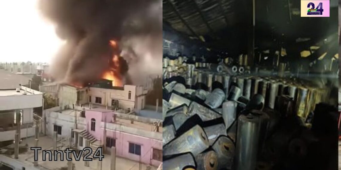 আইডিয়াল পাইভার ইন্ডাস্ট্রিজ শিল্প প্রতিষ্ঠানে ভয়াবহ অগ্নিকান্ডে শত কোটি টাকার ক্ষতি। Nafiz Ashraf.Tnntv24