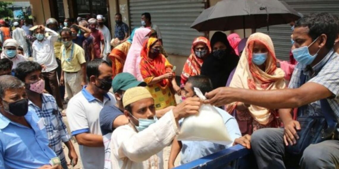 টিসিবি’র পণ্য কিনতে পারছে না অনেক সুবিধাবঞ্চিত মানুষ। Nafiz Ashraf.Tnntv24