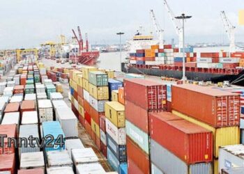 প্রণোদনার টাকা নাপাওয়ায় রপ্তানিমুখী শিল্প মালিকরা বেতন-বোনাস দিতে হিমশিম খাচ্ছে।Nafiz Ashraf.Tnntv24