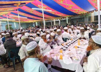 রূপগঞ্জে মর্তূজাবাদ যুব সমাজের উদ্যোগে দোয়া ও ইফতার মাহফিল: Nafiz Ashraf.Tnntv24 