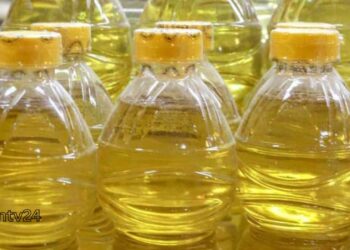 চার মাসের মাথায় প্রতি লিটার সয়াবিন তেলের মূল্য বাড়ল ১৪ টাকা।Nafiz Ashraf.Tnntv24