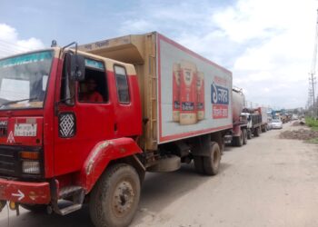 ভোগান্তিতে সাধারণ মানুষ:রূপগঞ্জে ঢাকা-সিলেট মহাসড়কে ১২ কিলোমিটার যানজট:Nafiz Ashraf.Tnntv24  