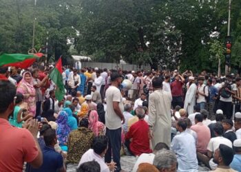 ইশরাক সমর্থকরা যমুনা থেকে মৎস্য ভবন পর্যন্ত, যানবাহন চলাচল বন্ধ।Nafiz Ashraf.Tnntv24