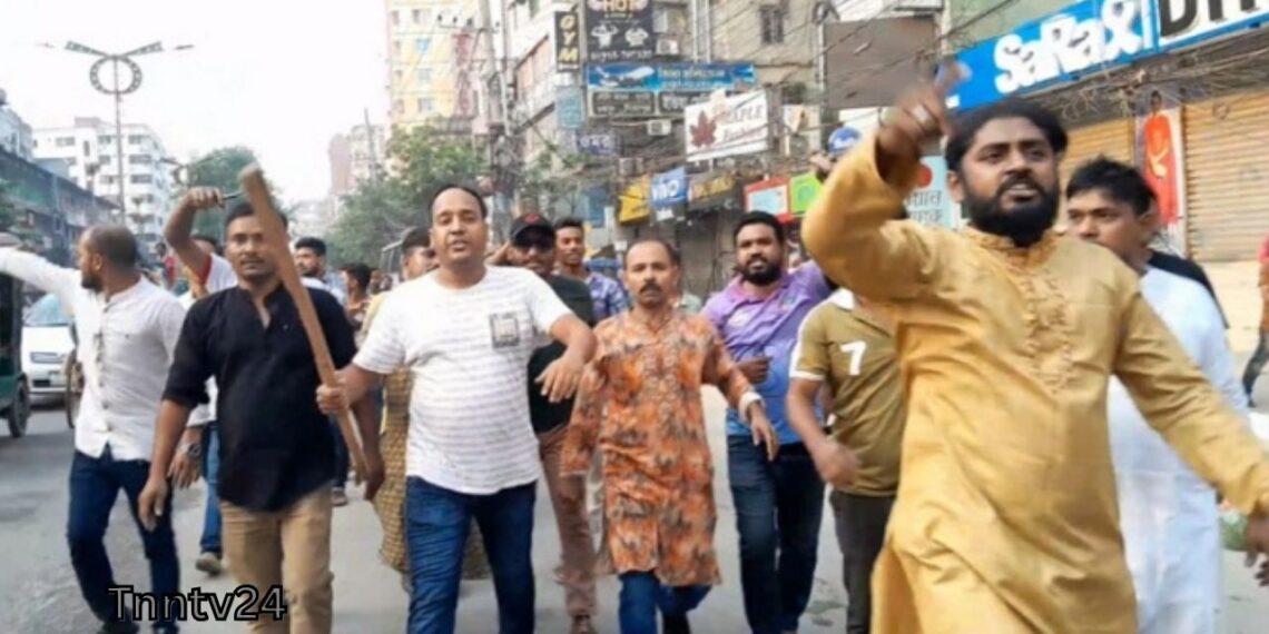 আইভীকে বহনকারী পুলিশ জীপে দুর্বৃত্তদের হামলা,দুই পুলিশ আহত।Nafiz Ashraf.Tnntv24