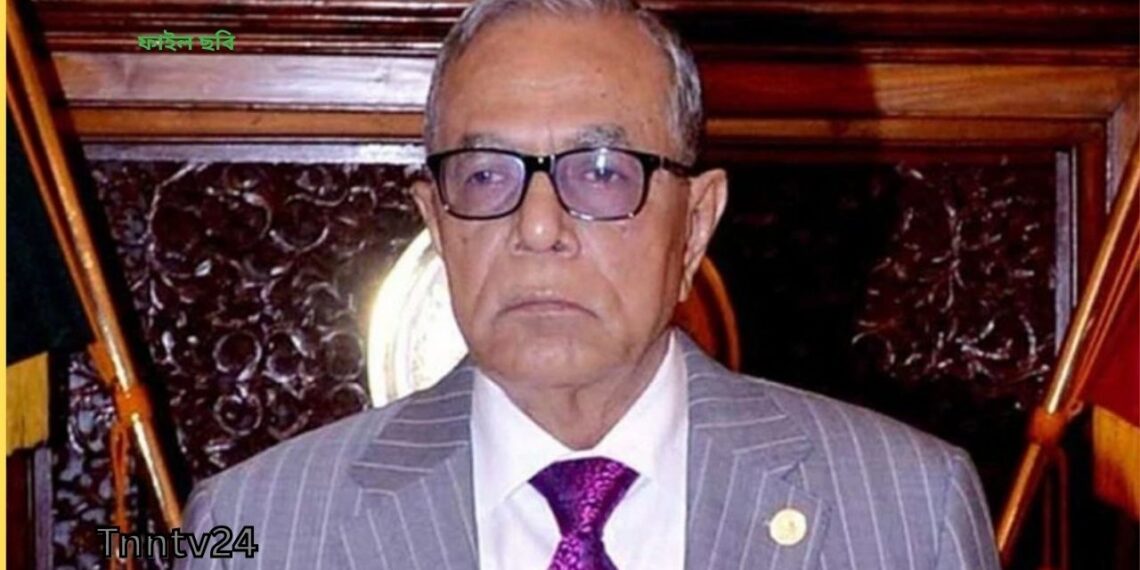সাবেক রাষ্ট্রপতি আবদুল হামিদ দেশ ছেড়ে ব্যাংকক গেলেন।Nafiz Ashraf.Tnntv24