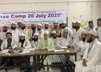 যাত্রাবাড়িতে মানবতার ফেরিওয়ালা খ্যাত ডা.আব্দুল কবিরের ফ্রি চিকিৎসা ক্যাম্প: Nafiz Ashraf.Tnntv24