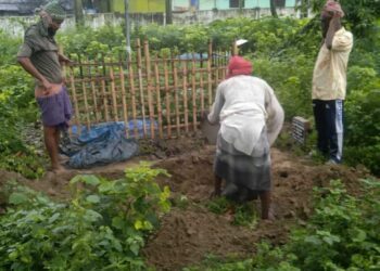 রূপগঞ্জে ময়না তদন্তের জন্য এক বছর পর যুবকের মরদেহ উত্তোলন : Nafiz Ashraf.Tnntv24