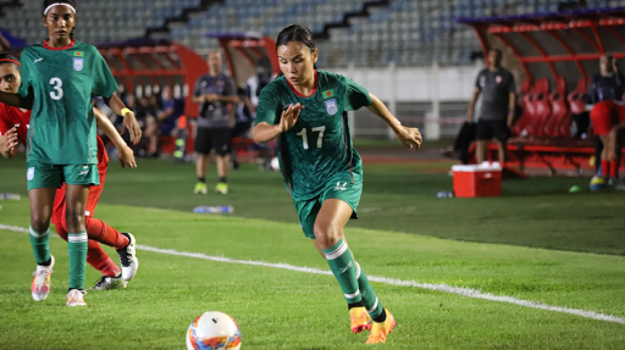 নারী ফুটবলার ঋতুপর্ণাকে বাড়ি করে দেবে বিসিবি। Nafiz Ashraf.Tnntv24