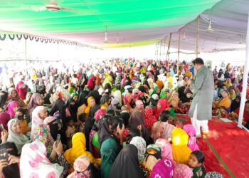 গ্যাসের বৈধতা ও জলাবদ্ধতা নিরসন করা হবে – রূপগঞ্জে উঠান বৈঠকে দিপু ভুঁইয়া।Nafiz Ashraf.Tnntv24