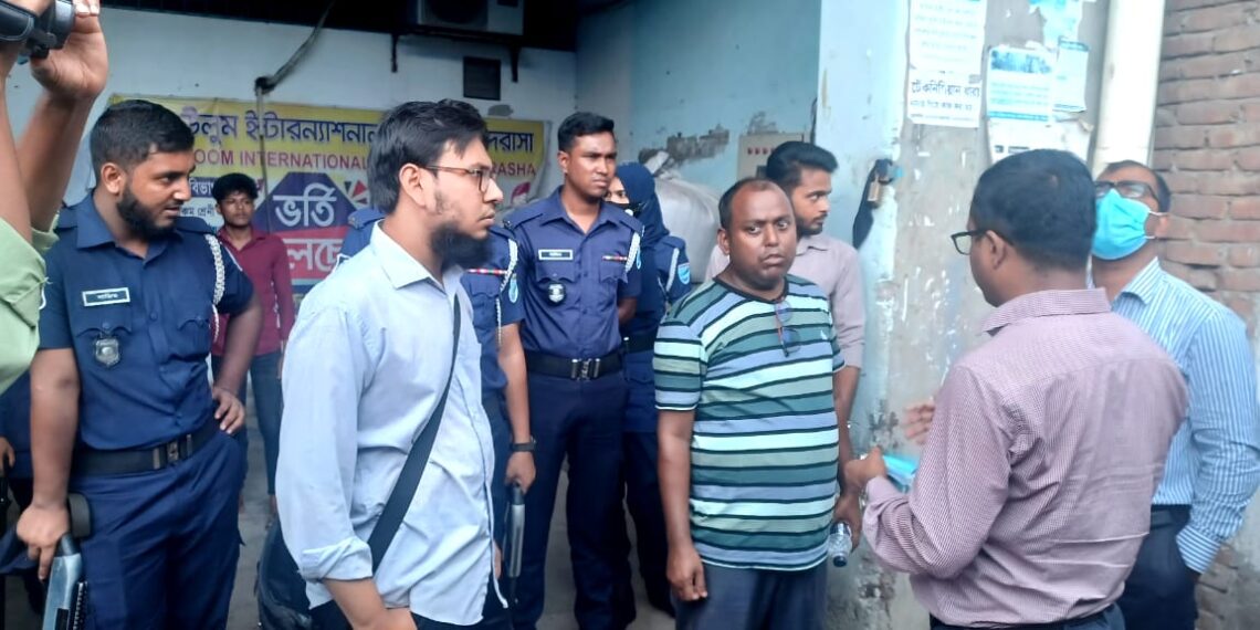 নারায়ণগঞ্জে পরিবেশ দূষণকারী ৪টি কারখানার বিদ্যুৎ সংযোগ বিচ্ছিন্ন করেছে পরিবেশ অধিদপ্তর: Nafiz Ashraf.Tnntv24