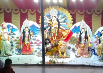 রূপগঞ্জে চলছে শারদীয় দুর্গাপূজা  উৎসবে মুখরিত সর্বত্র : Nafiz Ashraf.Tnntv24