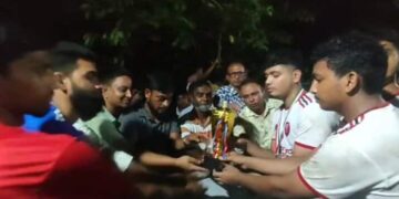 রূপগঞ্জের কামসাইর গ্রামে  যুবকদের উদ্যোগে মিনি বার ফুটবল টুর্নামেন্ট খেলা অনুষ্ঠিত: Nafiz Ashraf.Tnntv24