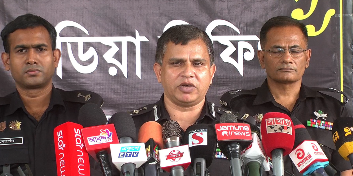 নারায়ণগঞ্জের শীর্ষ সন্ত্রাসী সাহেব আলী সুনামগঞ্জ থেকে গ্রেফতার।Nafiz Ashraf.Tnntv24