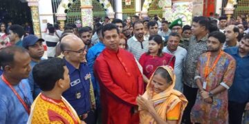 মহাষ্টমীর শারদীয় দুর্গাপূজায় সোনারগাঁওয়ে ডিসি-এসপি যৌথ মন্ডপ পরিদর্শন। Nafiz Ashraf.Tnntv24