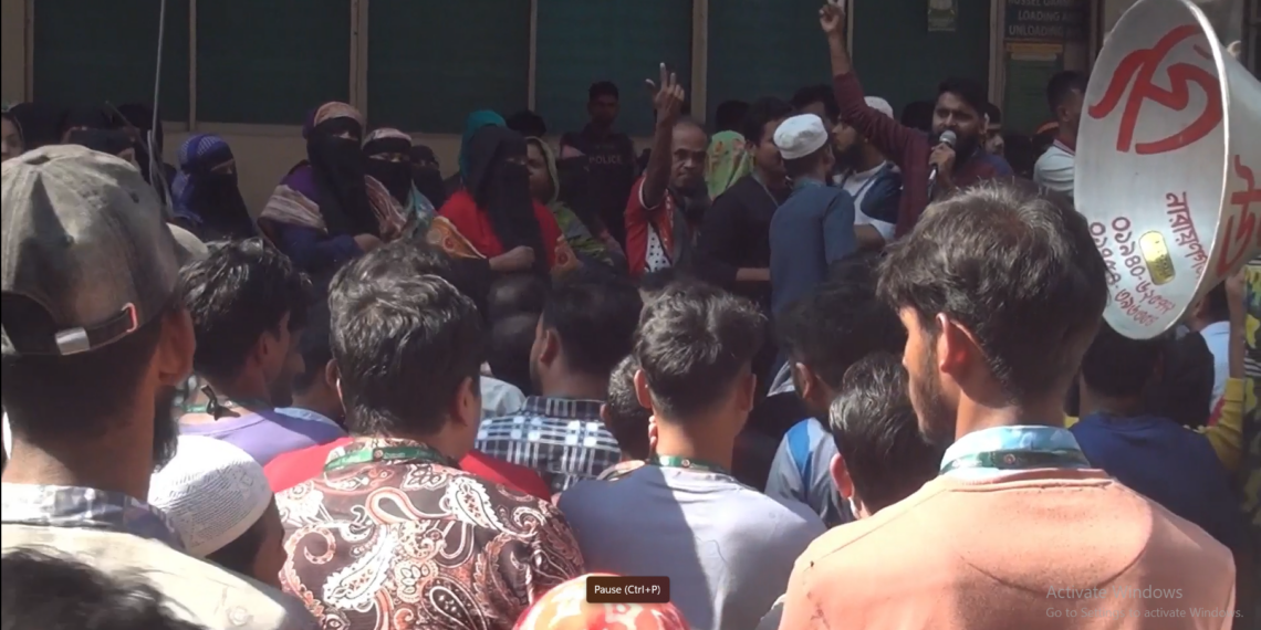 নারায়ণগঞ্জে গার্মেন্টস অনির্দিষ্টকালের বন্ধ করায় সড়ক অবরোধ করে শ্রমিকদের বিক্ষোভ।Nafiz Ashraf.Tnntv24