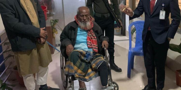 রূপগঞ্জে শারিরিক প্রতিবন্ধীকে হুইল চেয়ার উপহার : Nafiz Ashraf.Tnntv24