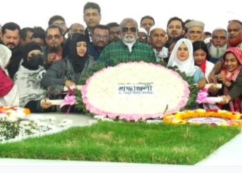 খালেদা জিয়ার কবরের পাশে দাঁড়িয়ে ধানের শীষে ভোট দেওয়ার অঙ্গীকর তৈমূরের:Nafiz Ashraf.Tnntv24 