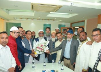 নারায়ণগঞ্জ-৪ বিএনপির জোট প্রার্থী কাশেমী গেলো শিল্পপতি মাসুদুজ্জামানের দোয়া চাইতে।Tnntv24