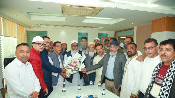 নারায়ণগঞ্জ-৪ বিএনপির জোট প্রার্থী কাশেমী গেলো শিল্পপতি মাসুদুজ্জামানের দোয়া চাইতে।Tnntv24