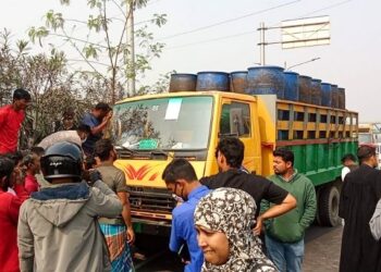 নারায়ণগঞ্জে আদালতে হাজিরা দিতে এসে ট্রাক চাপায় মৃত্যু। Nafiz Ashraf.Tnntv24