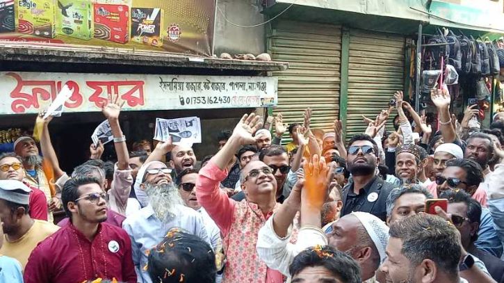 জনপ্রিয়তায় ঈর্ষান্বিত হয়ে ক্ষুদ্র বিষয়েও ইস্যু খোঁজে – মোহাম্মদ শাহ্ আলম।