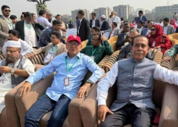 মন্ত্রীপরিষদের শপথ গ্রহণ অনুষ্ঠানে সম্মানিত অতিথি হিসেবে উপস্থিত ছিলেন মাসুদুজ্জামান। Tnntv24