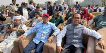 মন্ত্রীপরিষদের শপথ গ্রহণ অনুষ্ঠানে সম্মানিত অতিথি হিসেবে উপস্থিত ছিলেন মাসুদুজ্জামান। Tnntv24