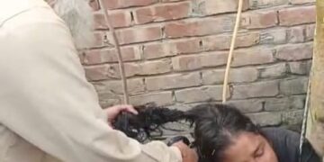 রূপগঞ্জে চুরির অভিযোগে তিন নারীকে বেঁধে মাথার চুল কেটে দেওয়ার ঘটনায় পৃথক দুই মামলা ॥ গ্রেফতার ৪: Tnntv24