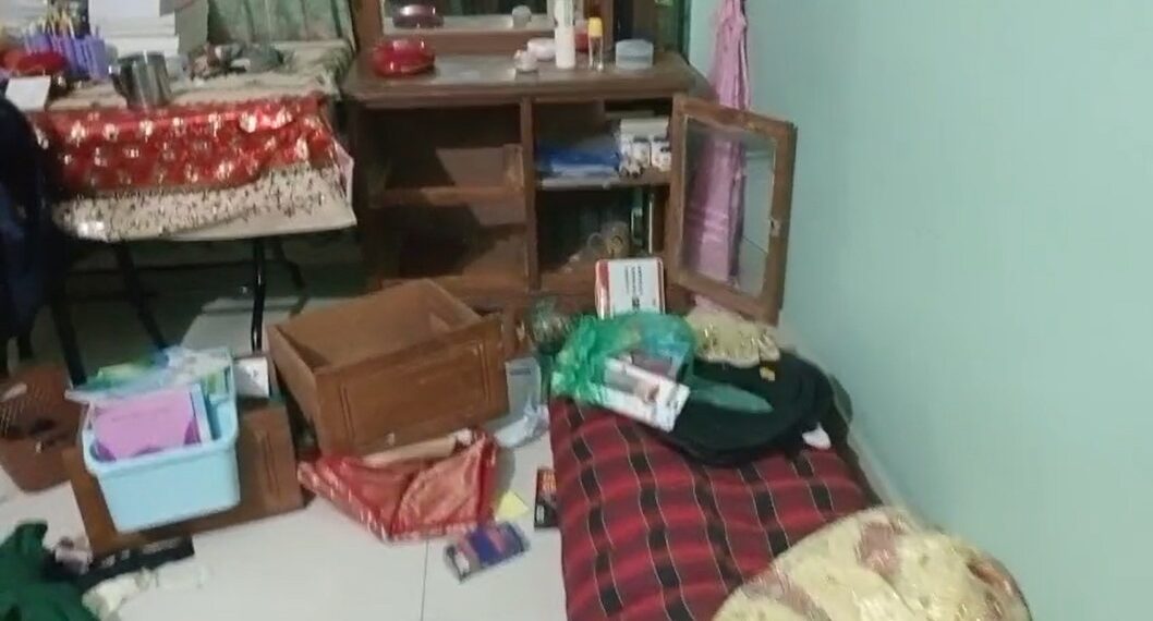 রূপগঞ্জে ব্যবসায়ীর বাড়িতে ডাকাতি  ॥ ৪০ লক্ষাধিক টাকার মাল লুট:Tnntv24