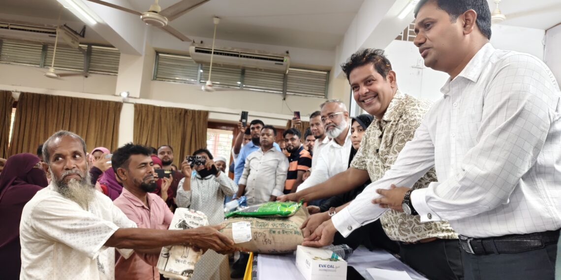 রূপগঞ্জে ৪২০ জন কৃষকের মাঝে  বিনামূল্যে  বীজ ও সার বিতরণ:Tnntv24