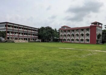 রূপগঞ্জে বিদ্যালয়ের ক্রীড়া প্রতিযোগিতার পুরস্কার বিতরণ অনুষ্ঠানে শিক্ষার্থীদের অশ্লীল নৃত্য!৩ কর্মদিবসের মধ্যে কারণ দর্শানোর নোটিশ:Tnntv24