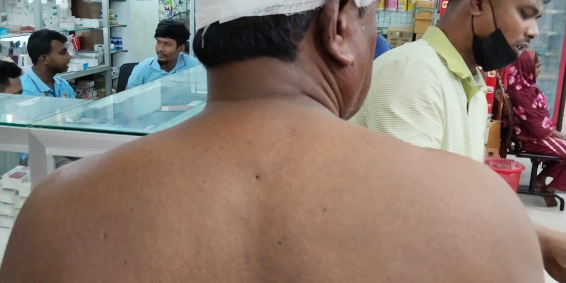 রূপগঞ্জে চাঁদার দাবিতে ব্যবসা প্রতিষ্ঠানে  হামলা //ভাংচুর,লুটপাট: Tnntv24