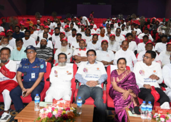 স্বাস্থ্যঝুঁকি ও মালিক-শ্রমিক সম্পর্ক নিয়ে নারায়ণগঞ্জে মহান মে দিবসের আলোচনা। Tnntv24