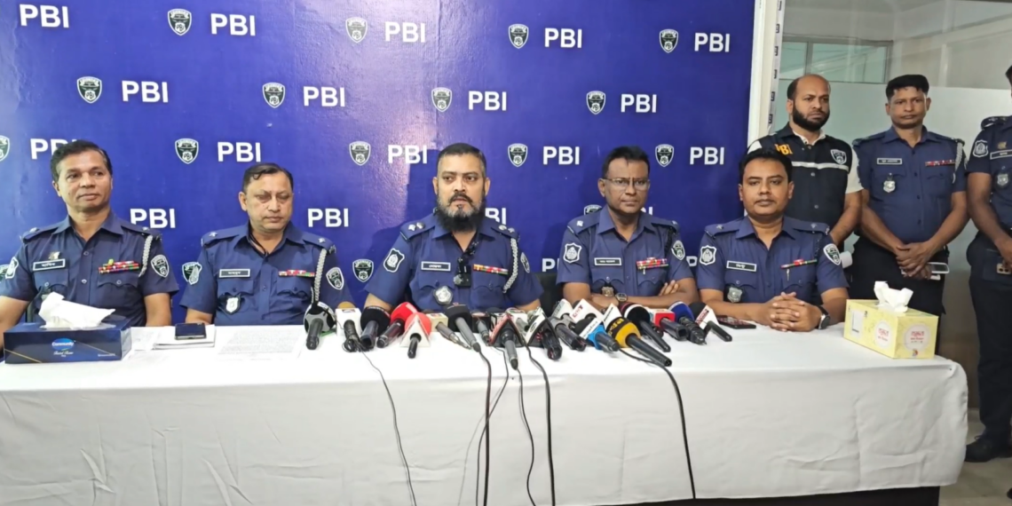 নারায়ণগঞ্জের ফতুল্লায় গ্যাস লিকেজ থেকে বিস্ফোরণ, একই পরিবারের ৫ জন দগ্ধ,ঢাকায় জাতীয় বার্ণ এন্ড প্লাস্টিক সার্জারি ইনস্টিটিউটে ভর্তি।Tnntv24