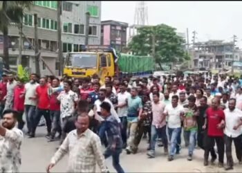 রূপগঞ্জে আওয়ামী লীগের প্রতিষ্ঠাবার্ষিকীকে  ঘিরে  বিএনপির বিক্ষোভ মিছিল :Tnntv24