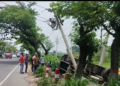 নারায়ণগঞ্জের সোনারগাঁয়ে ঢাকা-চট্টগ্রাম মহাসড়কে কাভার্ডভ্যান উল্টে চালক নিহত,আহত হেলপার। Tnntv24