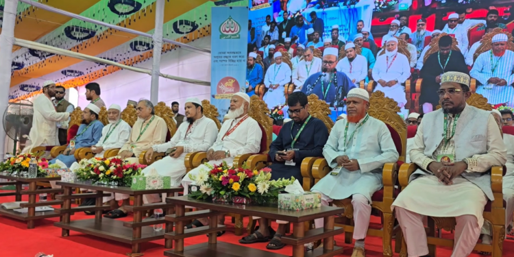 জামায়াতের আমির ডা:শফিকুর রহমান বলেছেন,ফ্যাসিস্ট আওয়ামী লীগের মত বিএনপি সরকারও একনায়কতন্ত্র কামায়েম করার চেষ্টা করছে।Tnntv24