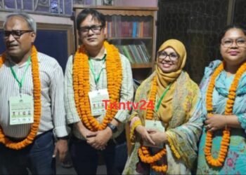 নারায়ণগঞ্জ:আমলাপাড়া আদর্শ শিশু বিদ্যালয়ে নির্বাচনে নিরংকুশ বিজয় ঐক্য পরিষদের।Tnntv24